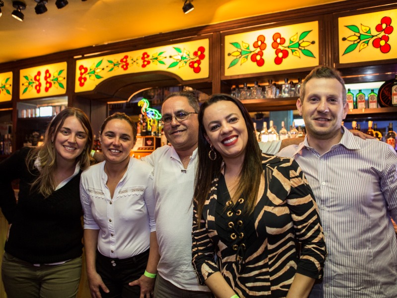 Beatriz Ribeiro, Maria de Lourdes, Paulo Roberto Aleixo, Ivani Piauilino e André Pacheco foram os leitores convidados deste mês. (FOTO: Ricardo D'Angelo)