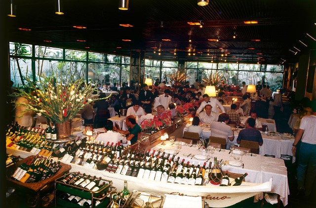 Salão do restaurante Massimo, em 1986