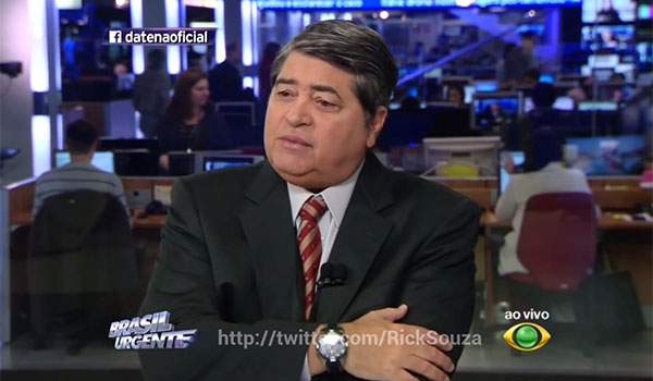 Datena comete “ato falho” ao vivo e chama Band de Record