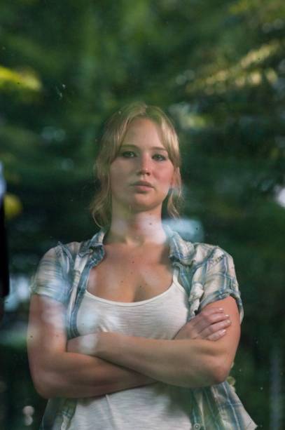 A Última Casa da Rua: Elissa (Jennifer Lawrence) se apaixona pelo único sobrevivente deste assassinato