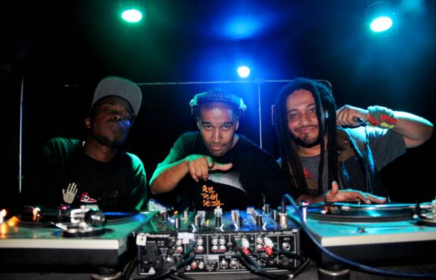 Os DJs da festa Discopédia: Nyack, Marco e Dandan