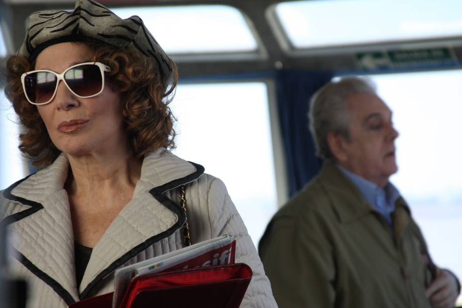 Em Dois Irmãos, Susana (Graciela Borges) e Marcos (Antonio Gasalla) são dois irmãos que se distanciaram após a morte da mãe