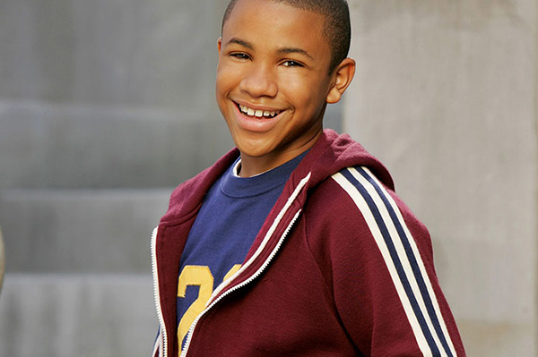 Tequan Richmond stars as Drew in EVERYBODY HATES CHRIS on The CW.  Gallery photo: Robert Voets  ©2005 CBS Broadcasting Inc. All Rights Reserved.