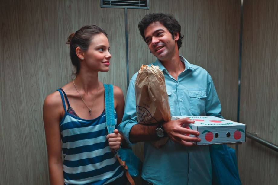 Laura Neiva e Bruno Mazzeo na estreia E Aí, Comeu?: humor em doses maliciosas