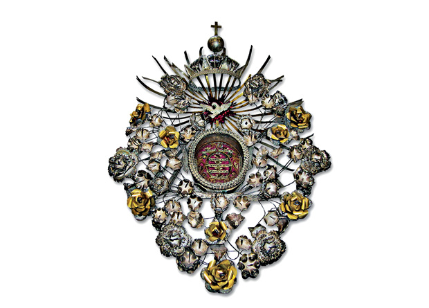 Relicário de ouro e prata Relicário de ouro e prata