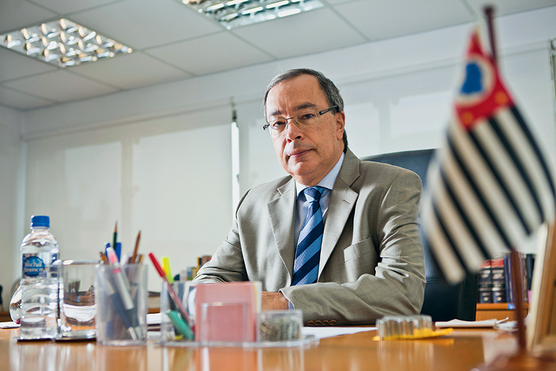 Ramos, procurador-geral do estado: atrito com os subordinados (foto: Ricardo D'Angelo)