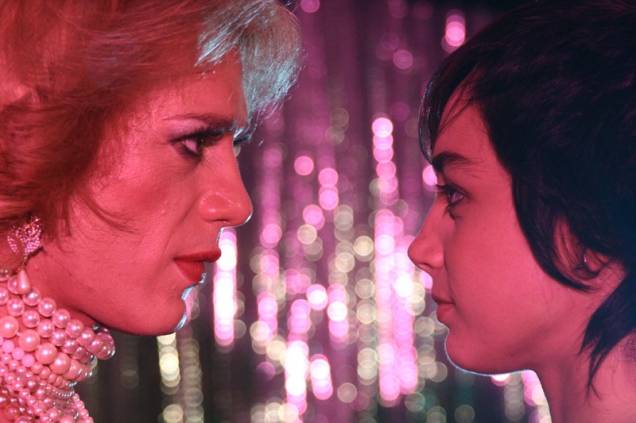 Elvis e Madona: comédia dramática estrelada por Igor Cotrim e Simone Spoladore Elvis e Madona: comédia dramática estrelada por Igor Cotrim e Simone Spoladore