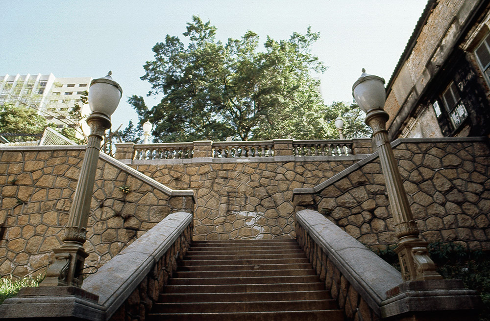 Data da foto: 1982 Escadaria do Bixiga, que une a parte baixa do bairro ¿ alta, na Rua dos Ingleses.