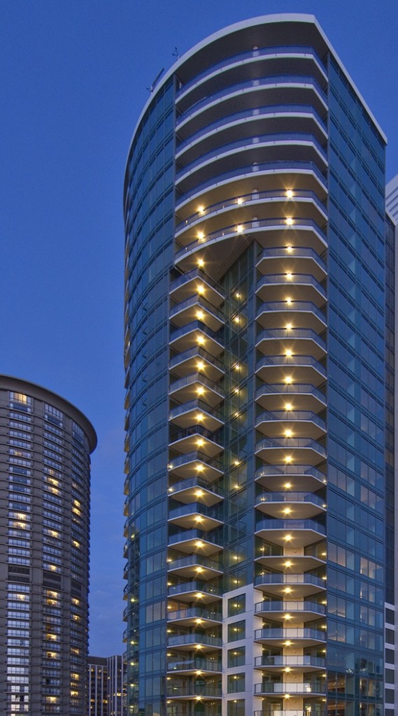 O prédio luxuoso onde Christian Grey mora existe de verdade: a cobertura é avaliada em mais de 6 milhões de dólares