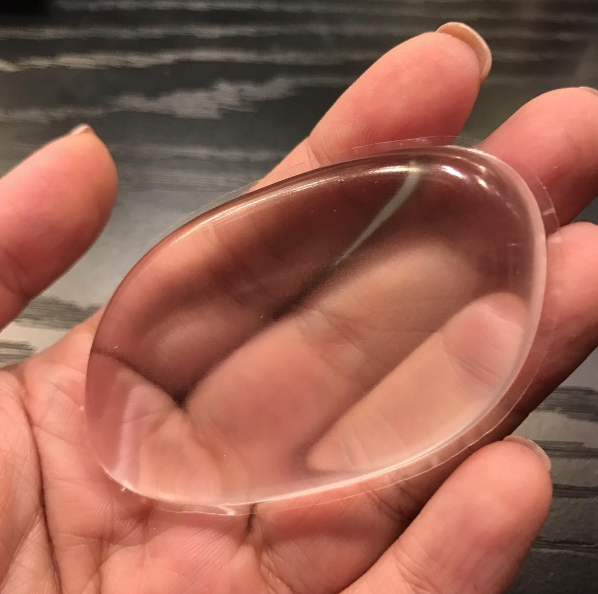 Esponja feita de silicone (Foto: Reprodução/Instagram)