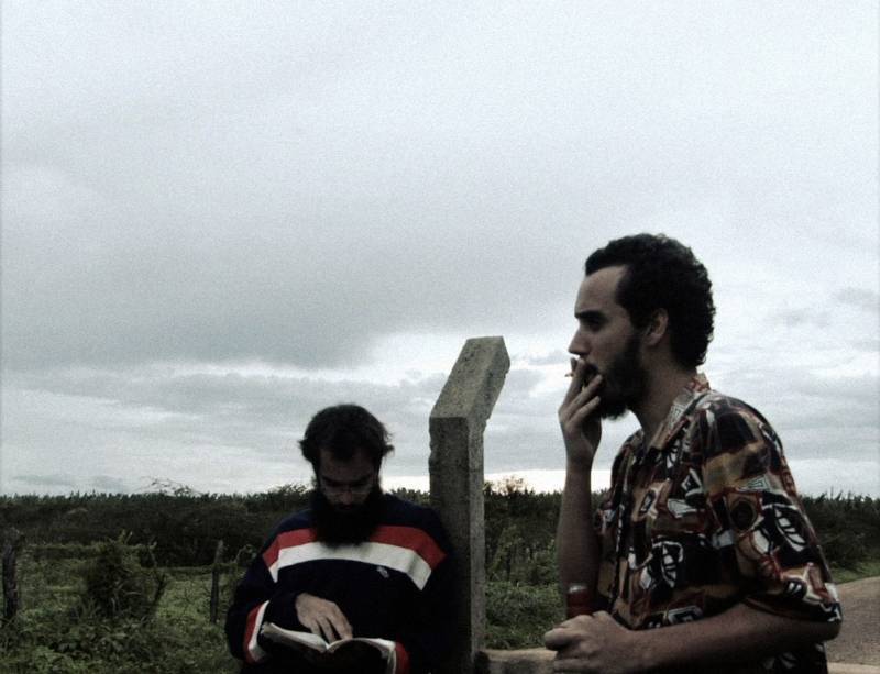 Destino Ythaca: amigos em busca de um sentido para a vida