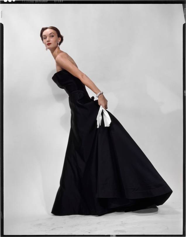 A inclinação da modelo vestida de Christian Dior era novidade para a época(1949)