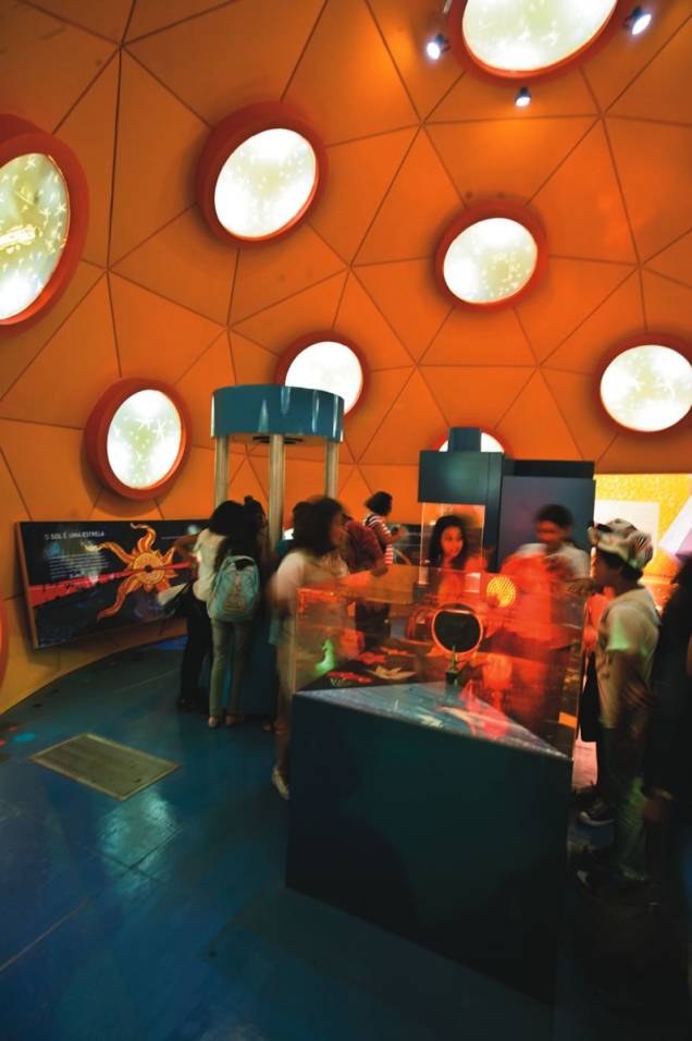 A exposição Energia tem uma sala dedicada ao sol, com sensores que simulam calor e chuva