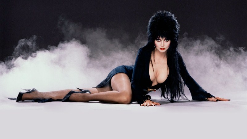 Elvira – A Rainha das Trevas (1988), de James Signorelli