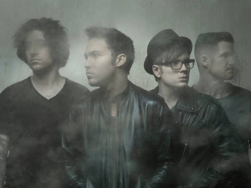 A banda Fall Out Boy apresenta faixas do álbum mais recente