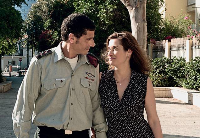 O Filho do Outro: Pascal Elbé e Emmanuelle Devos: os atores interpretam um casal de judeus no drama israelense