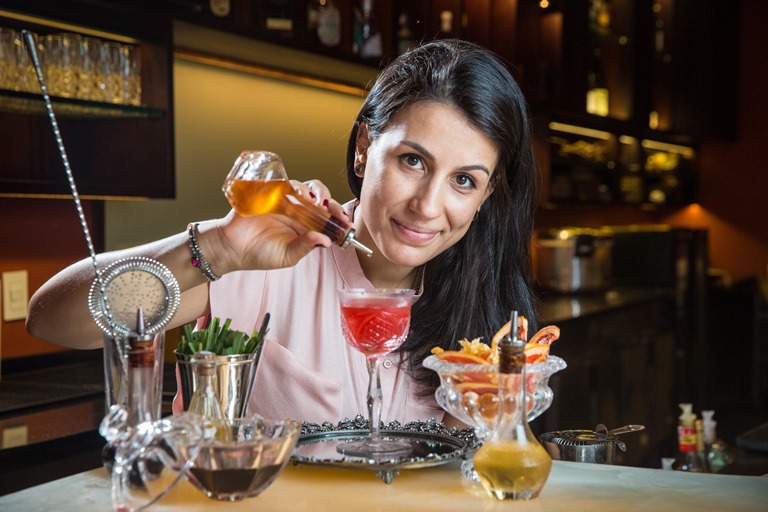 A bartender Jessica Sanchez: agora ex-Copacabana Palace (Foto: Felipe Fittipaldi)