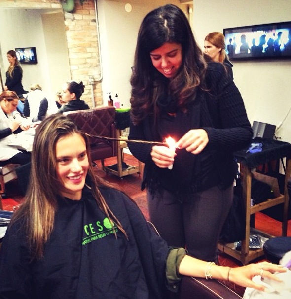 Alessandra Ambrosio faz novo tratamento para o cabelo