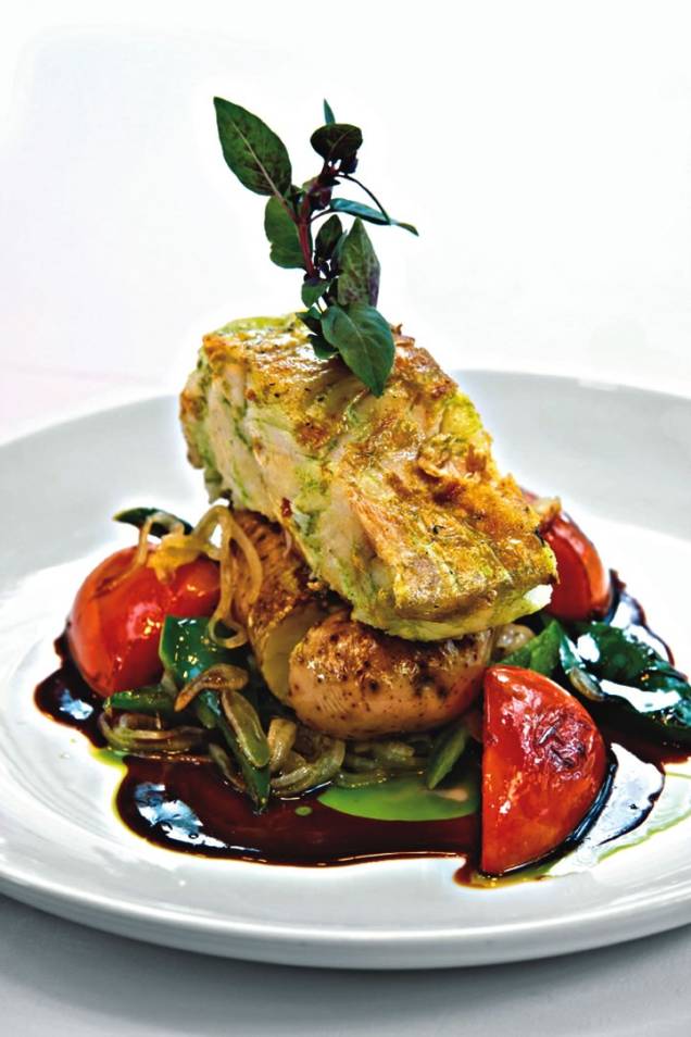 Bacalhau à brasileira com batata e tomate: no menu completo oferecido no Dressing