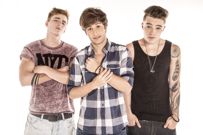 Fly: Caíque Gama, Paulo Castagnoli e Nathan Barone