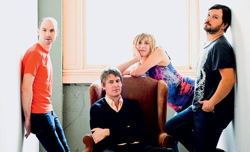 Mike Clark, Malkmus, Joanna Bolme e Jake Morris: faixas de Mirror Traffic no repertório