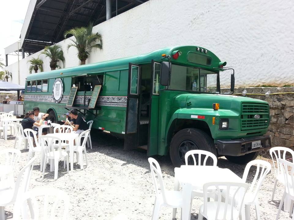 Ônibus do Root Truck: tapiocas e sanduíches naturais (Foto: Divulgação)