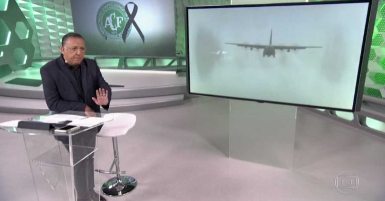 Galvão Bueno emociona a internet ao narrar chegada dos corpos em Chapecó