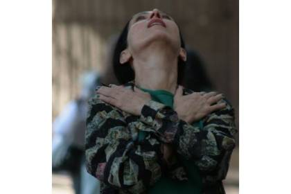 Cia. Mariana Muniz gestos-vpn1w1721331.jpeg