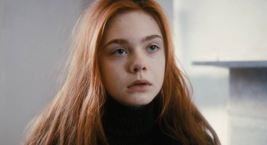 Ginger & Rosa: Elle Fanning é Ginger, uma garota que se interessa por protestos e poesia