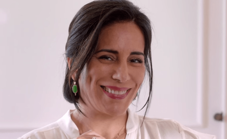 Glória Pires descobre a cura da celulite em ‘Linda de Morrer’