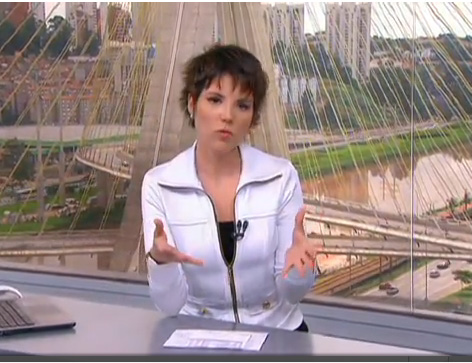 A apresentadora do "Bom Dia São Paulo" reclama porque está sem televisão neste domingo
