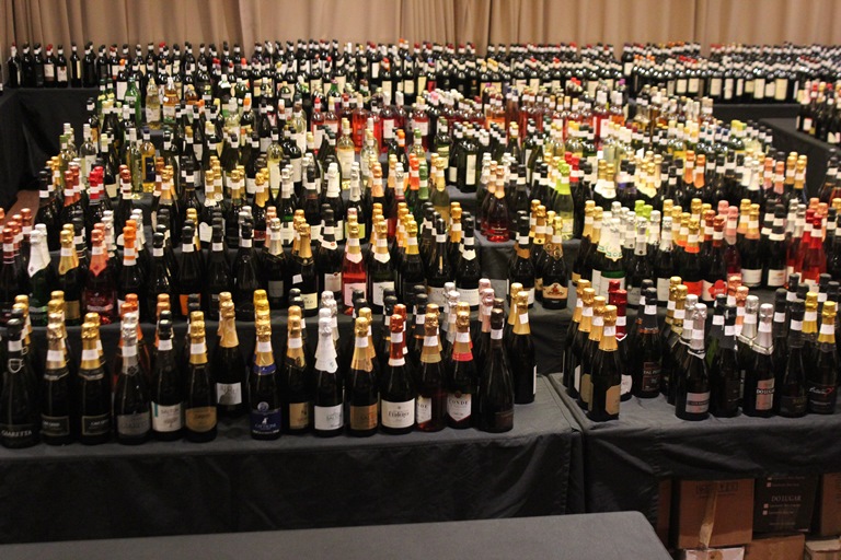 As mostras de vinho (Foto: Gilmar Gomes/Divulgação)