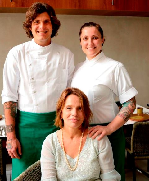 O trio chave da casa: a proprietária Mali Ribeiro (sentada) e o chefs Felipe Grecco e Mariana Gilbertoni