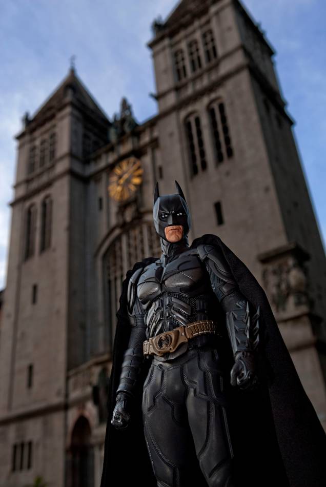 Batman também foi fotografado, "invadindo" o Mosteiro de São Bento