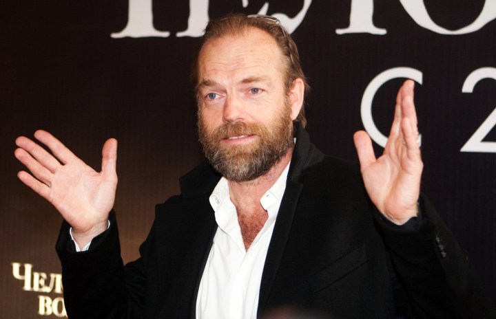 Hugo Weaving foi cortado de Vingadores e mostra como a Marvel é dura nas  negociações com atores