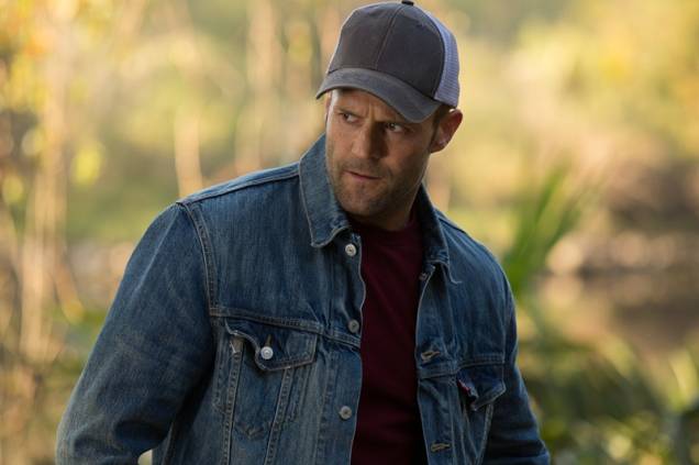 Linha de Frente: o ex-agente Phil Broker (Jason Statham) Linha de Frente: o ex-agente Phil Broker (Jason Statham)