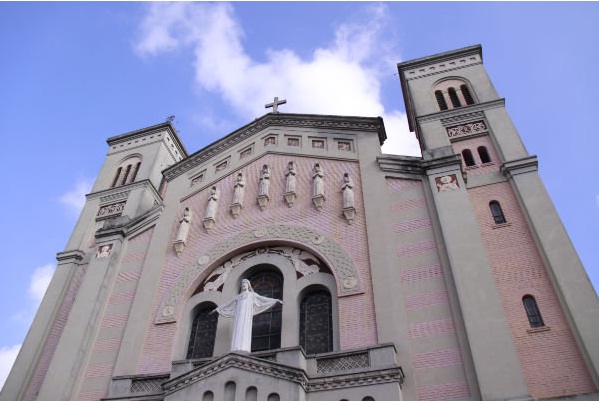 Fachada da Igreja Matriz Sagrada Família, no centro de São Caetano