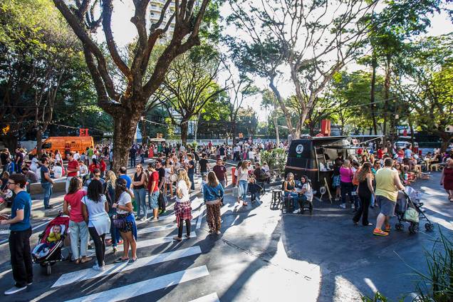 Dezesseis food trucks participaram da primeira edição