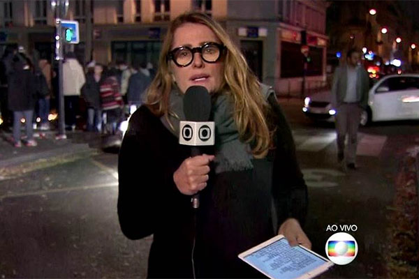 Ilze Scamparini reclama ao vivo de cansaço em cobertura dos atentados de Paris