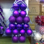 Rei do Armarinho: caixa com bolinhas roxas (R$ 19,99)