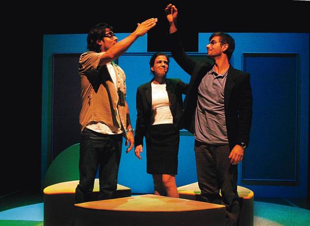 Drama de uma geração: Daniel Alvim, Karina Barum e Gustavo Haddad em Jamais Seremos Tão Jovens