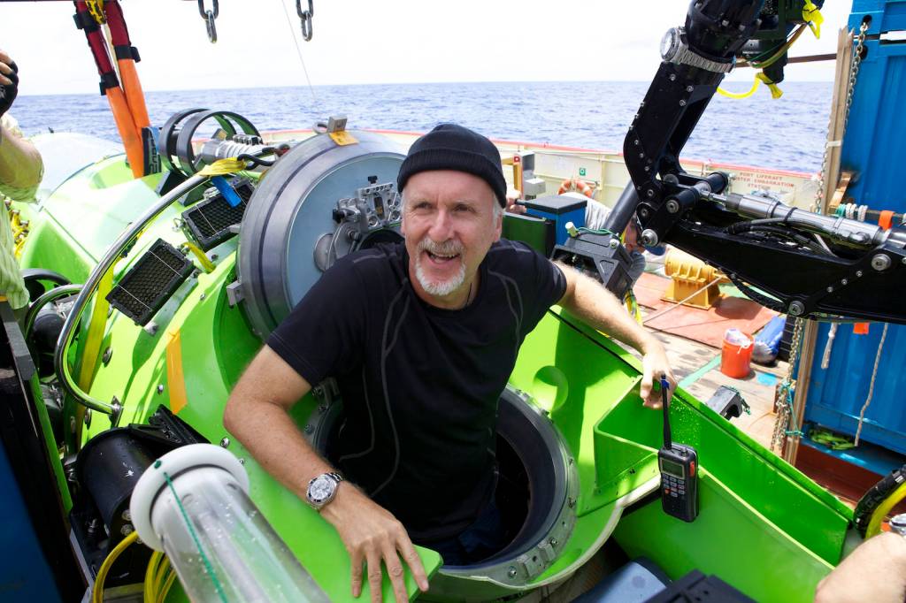 O cineasta James Cameron no submarino que o levou ao ponto mais profundo do oceano