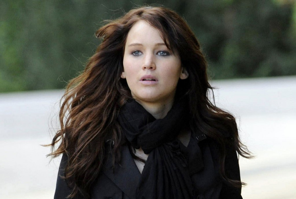 Oscar-winning actress Jennifer Lawrence’s ‘Silver Linings Playbook’ costumes auctioned for ,00