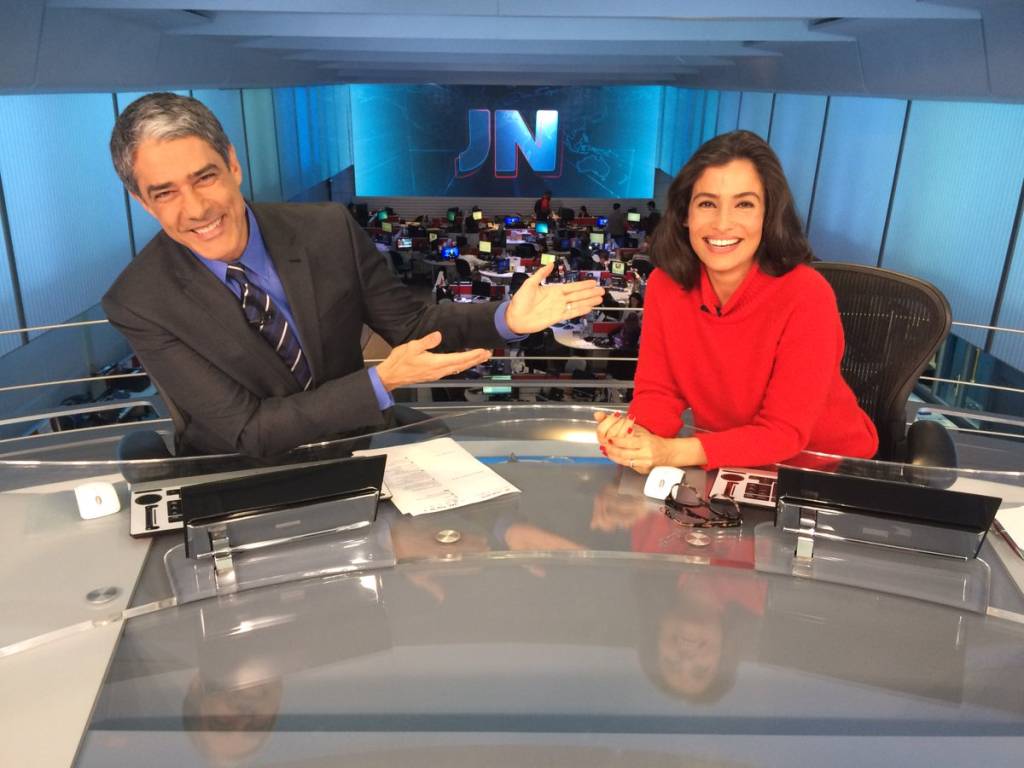 Gafe em dose dupla encerra edição do Jornal Nacional às pressas nesta terça (14)