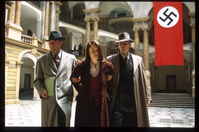 Uma Mulher Contra Hitler (2005), com Julia Jentch