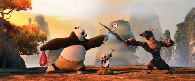 Kung Fu Panda 2: o urso Po mostra agilidade ao enfrentar capangas de um pavão tirano