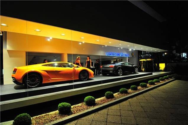 Concessionária da Lamborghini, na Avenida Europa