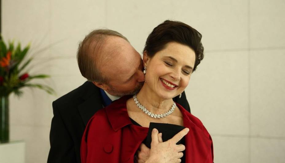 William Hurt e Isabella Rossellini em Late Bloomers: interpretações de peso