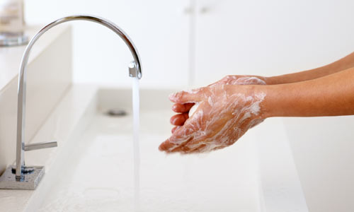 lavar_as_maos_agua_sabao-39309