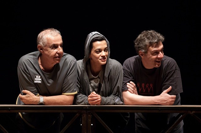 Elias Andreato, Ana Cecília Costa e Marco Antônio Pâmio: ensaio de "A Língua em Pedaços" (Fotos: Laercio Luz)